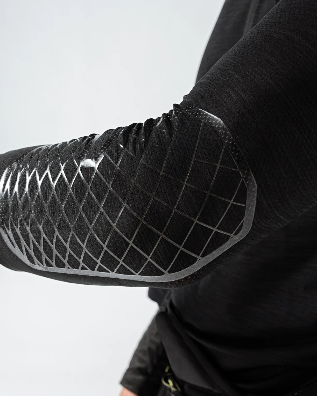 TILO Neck & Wrist Top - SR/JR - Image 6